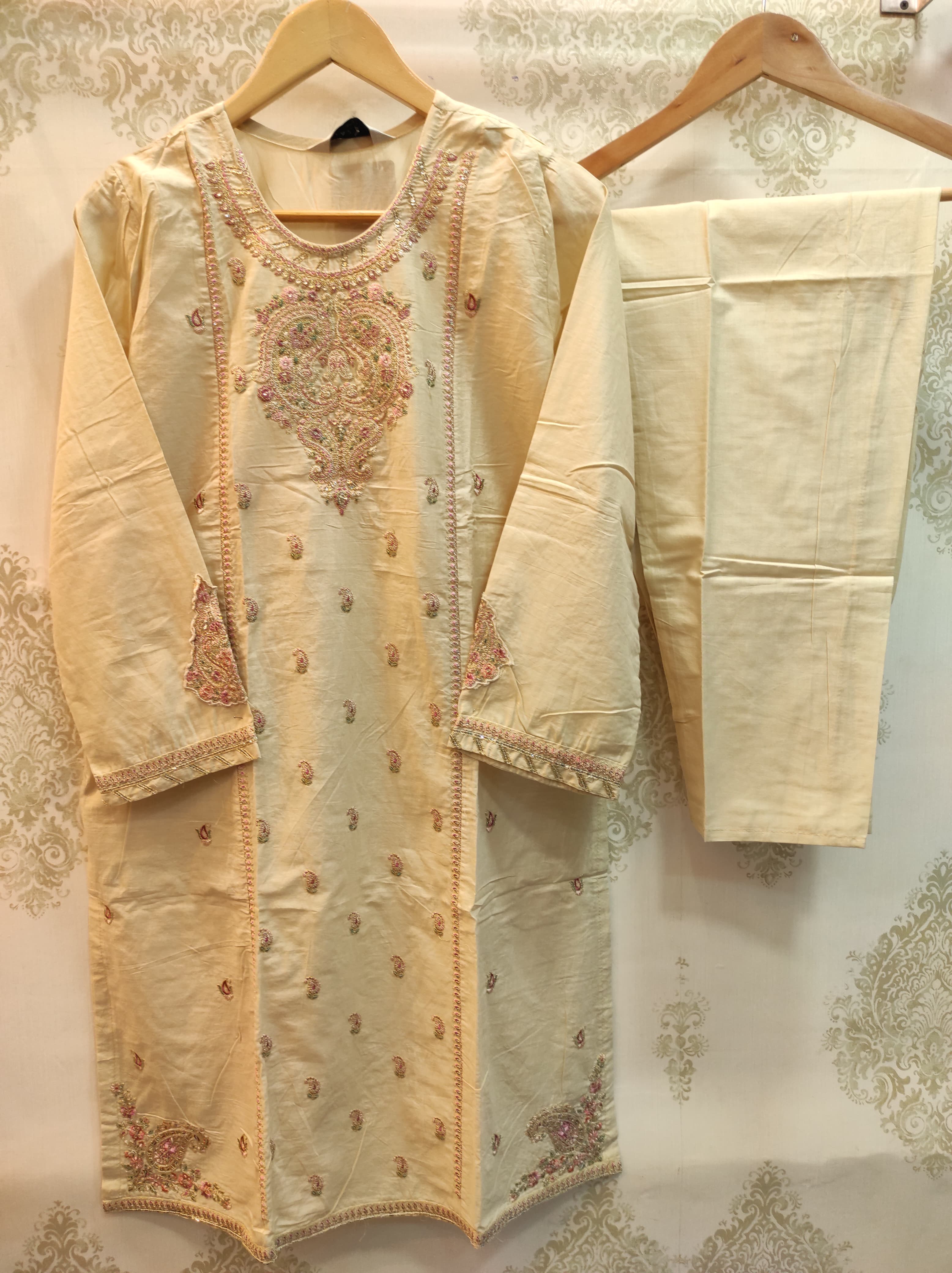 2 Piece Embroidered Lawn Suit | D.no.119