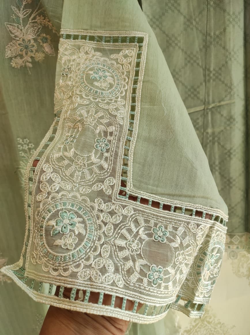 Mint Green Eid Pret