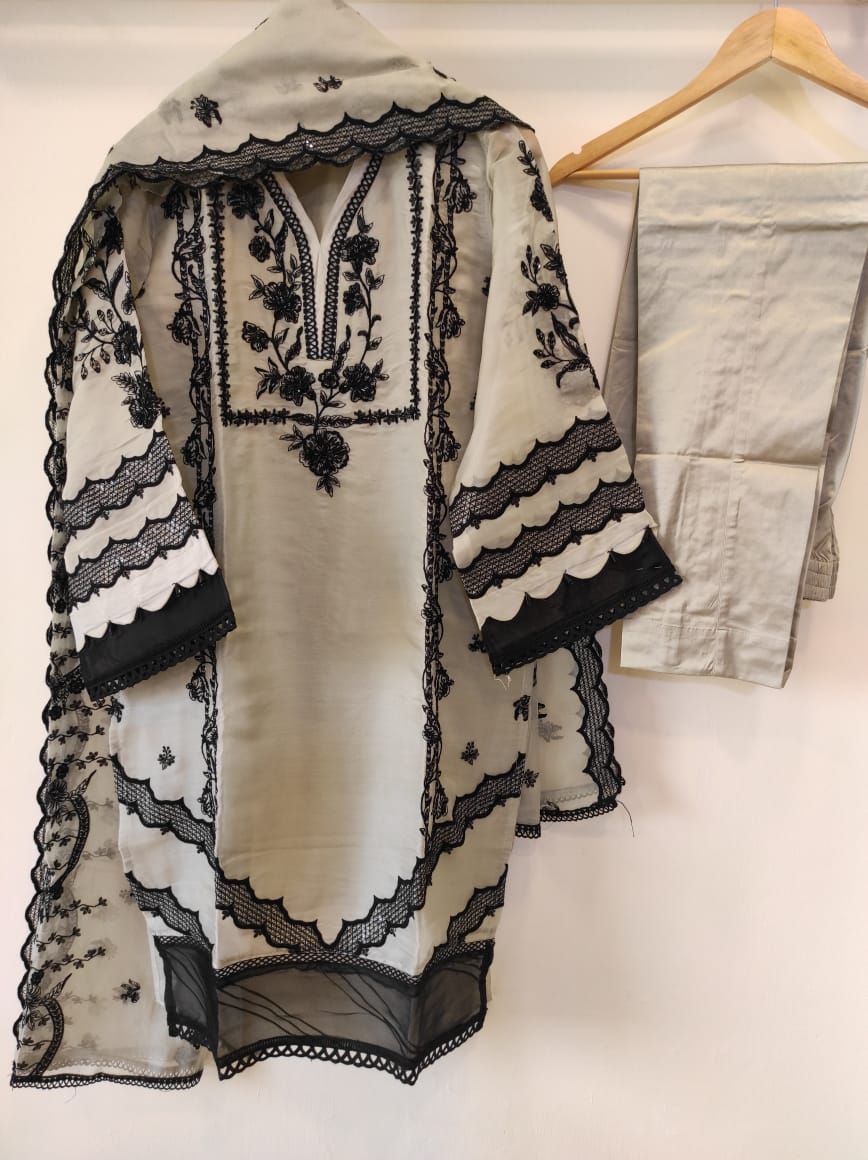NEUTRAL GREY ORGANZA SET