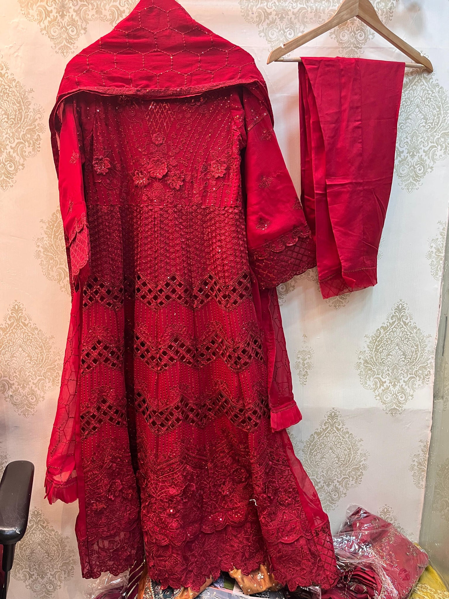 THE PERFECT RED