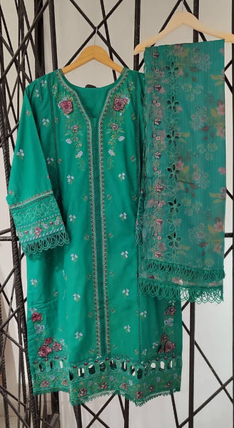 Sadabahar Festive Embroidered LUXURY LAWN D.No.005