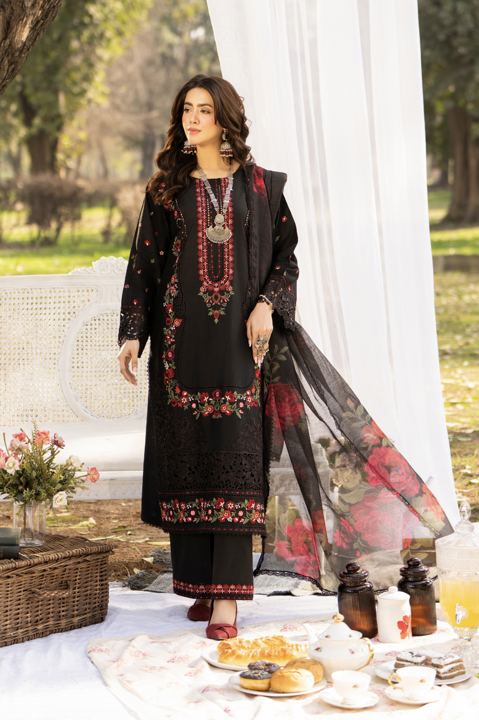 Haya Luxury Lawn | BLACK FLORA