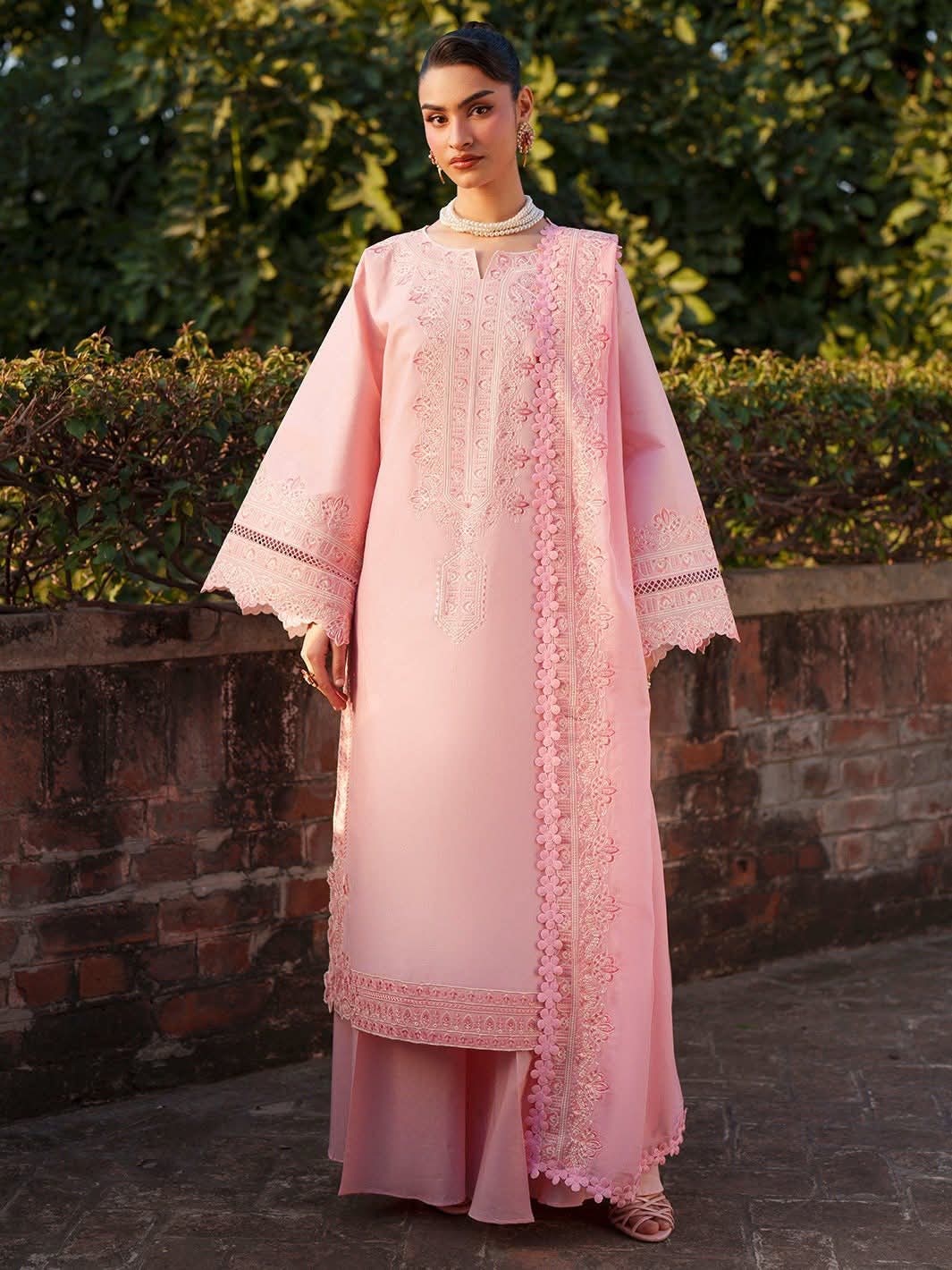 Fiona Mahnur Unstitched Embroidered Lawn 013