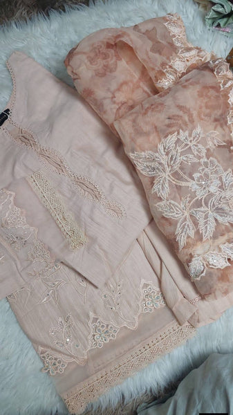 Sadabahar Festive Embroidered LUXURY LAWN D.No.002