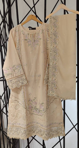 Sadabahar Festive Embroidered LUXURY LAWN D.No.004