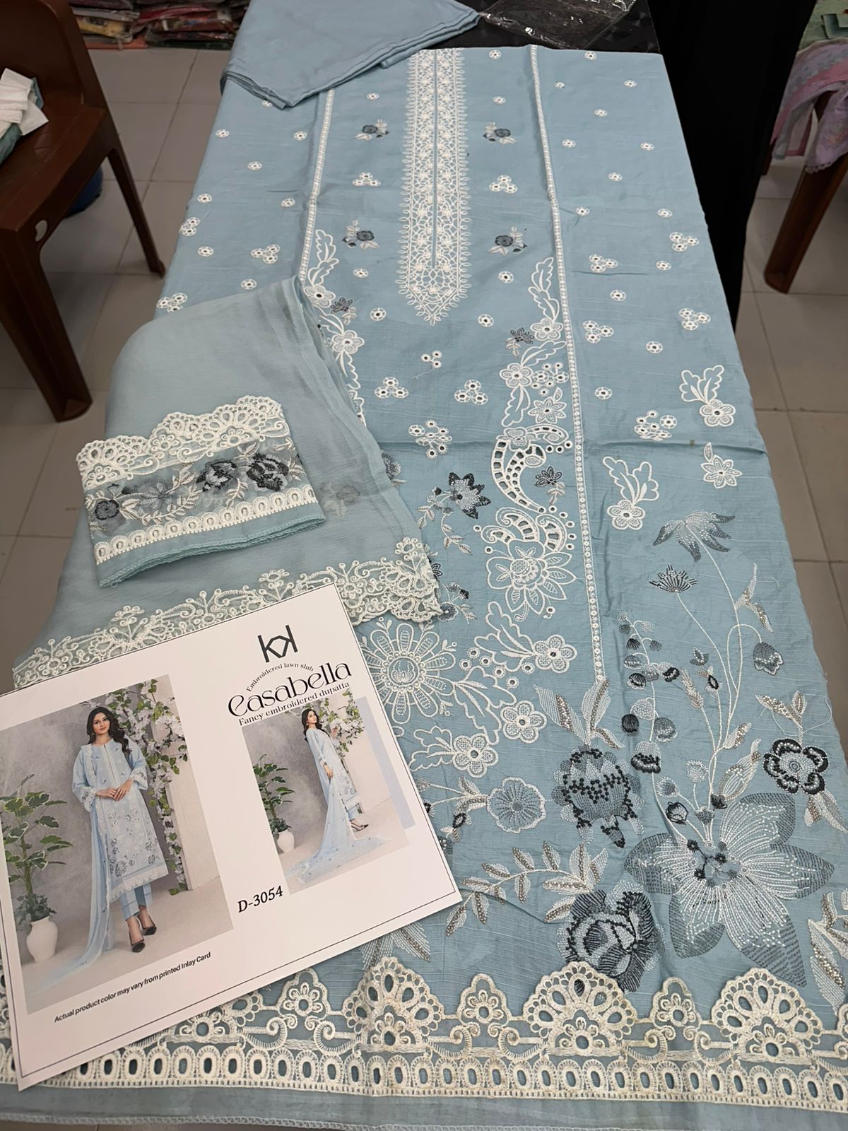 Tawakkal Casabella Embroidered Lawn 001