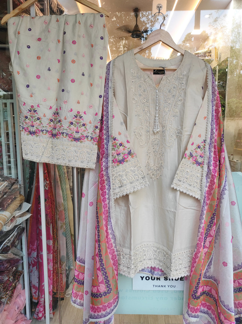 Ferisha Luxury Lawn | Antique Pearl