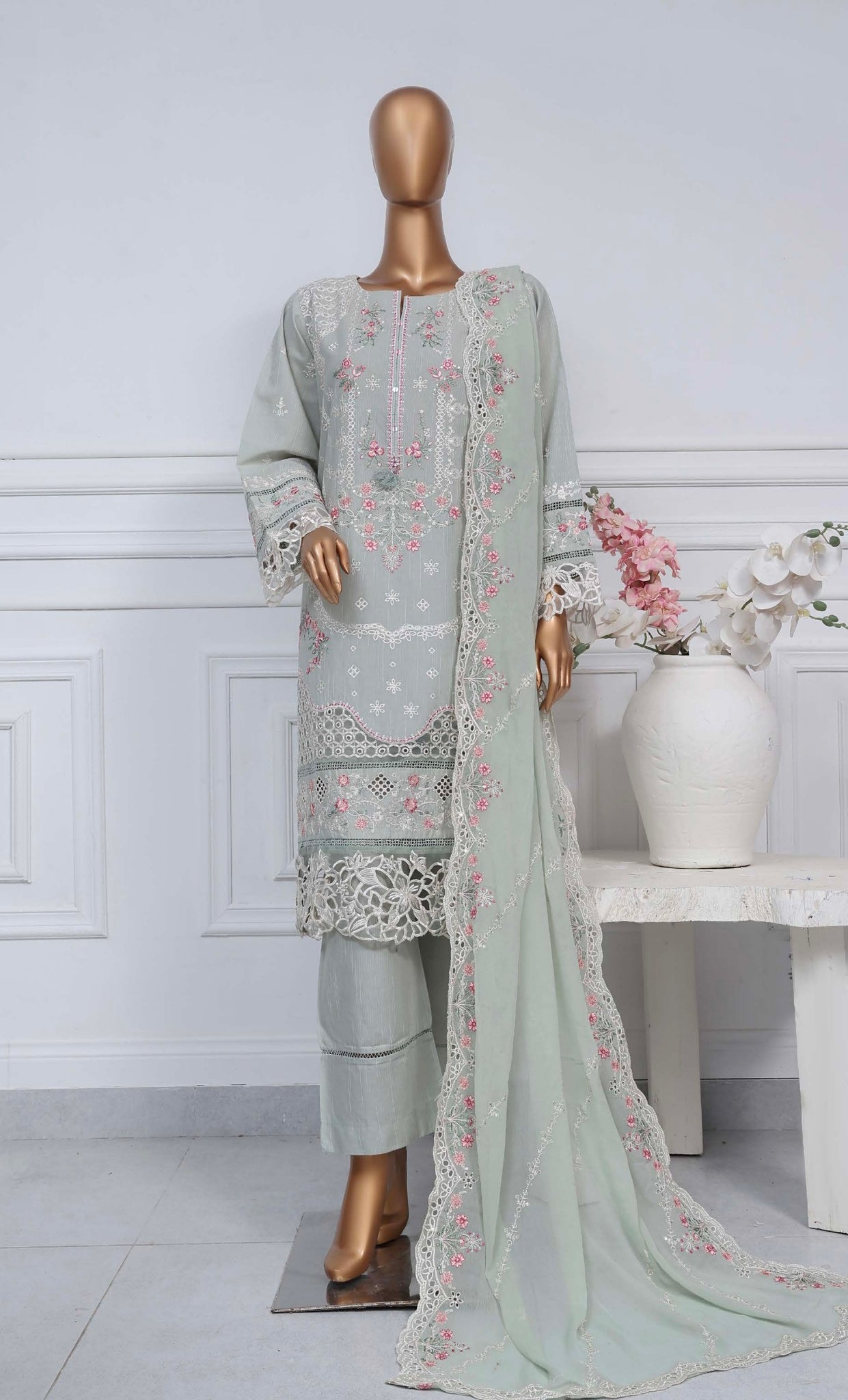 Sadabahar Luxury Festive Lawn 09
