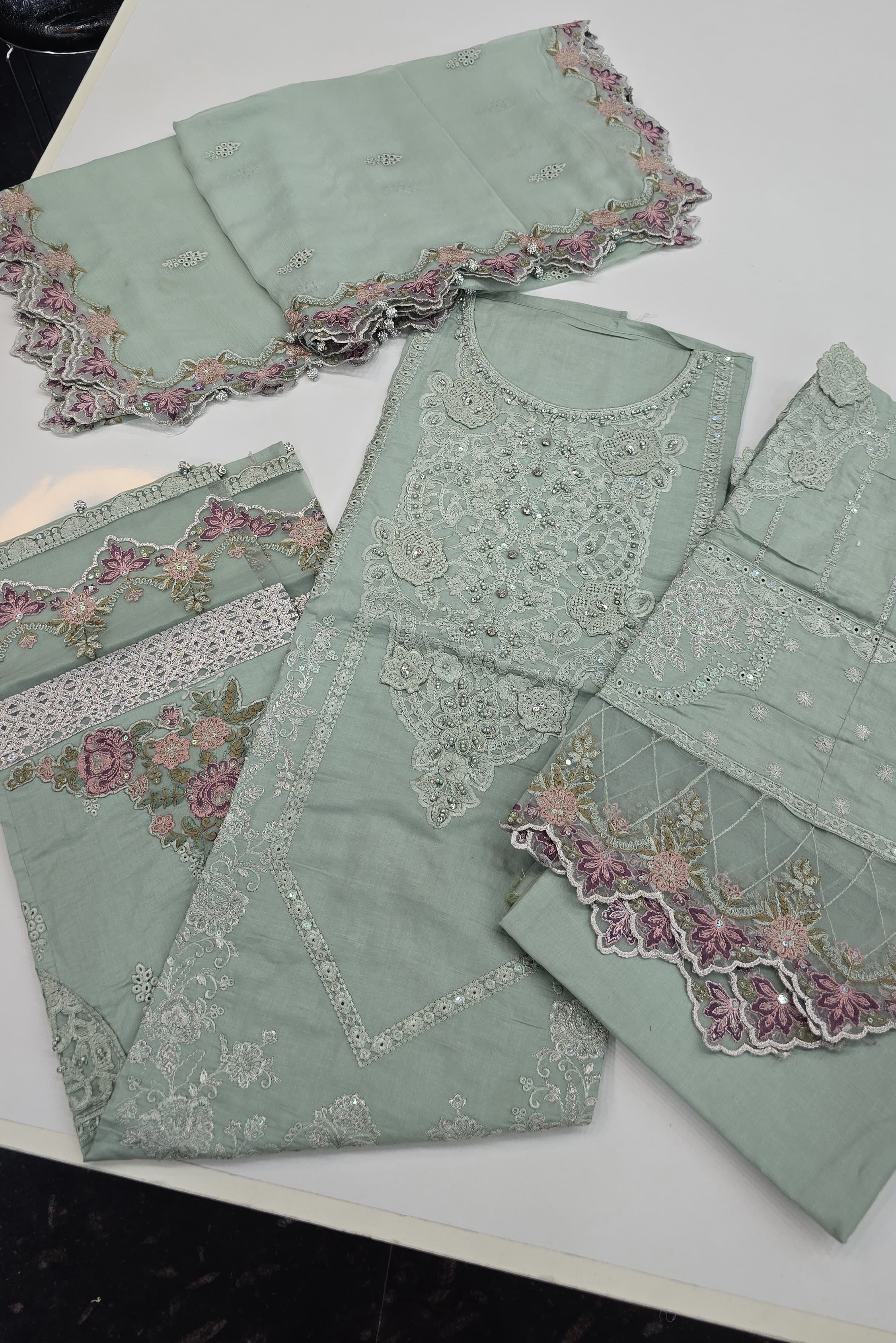 Qalamkar Suqoon Semi-Stitched Luxury Lawn 001