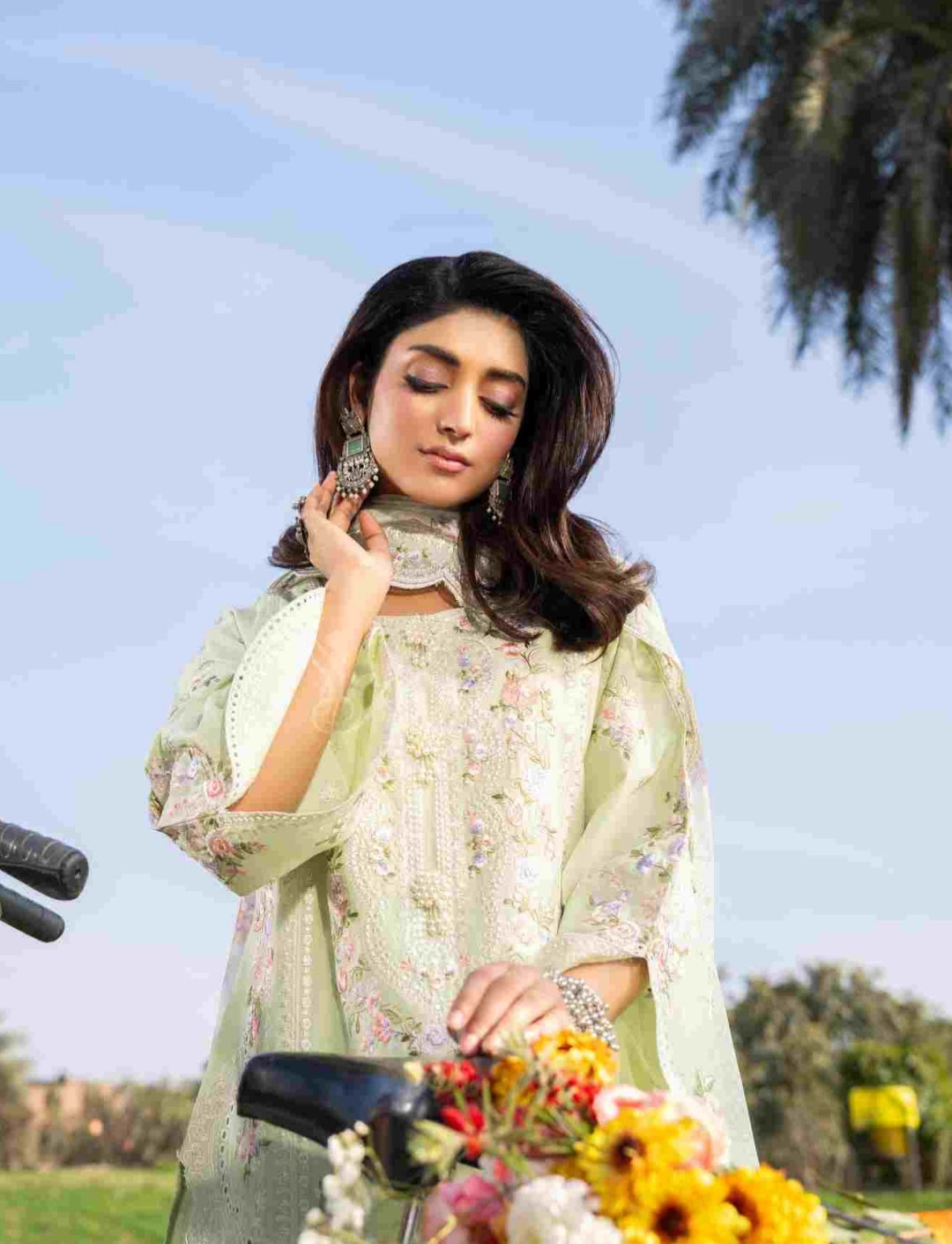 Chaand Raat Luxury Lawn | Pale Green