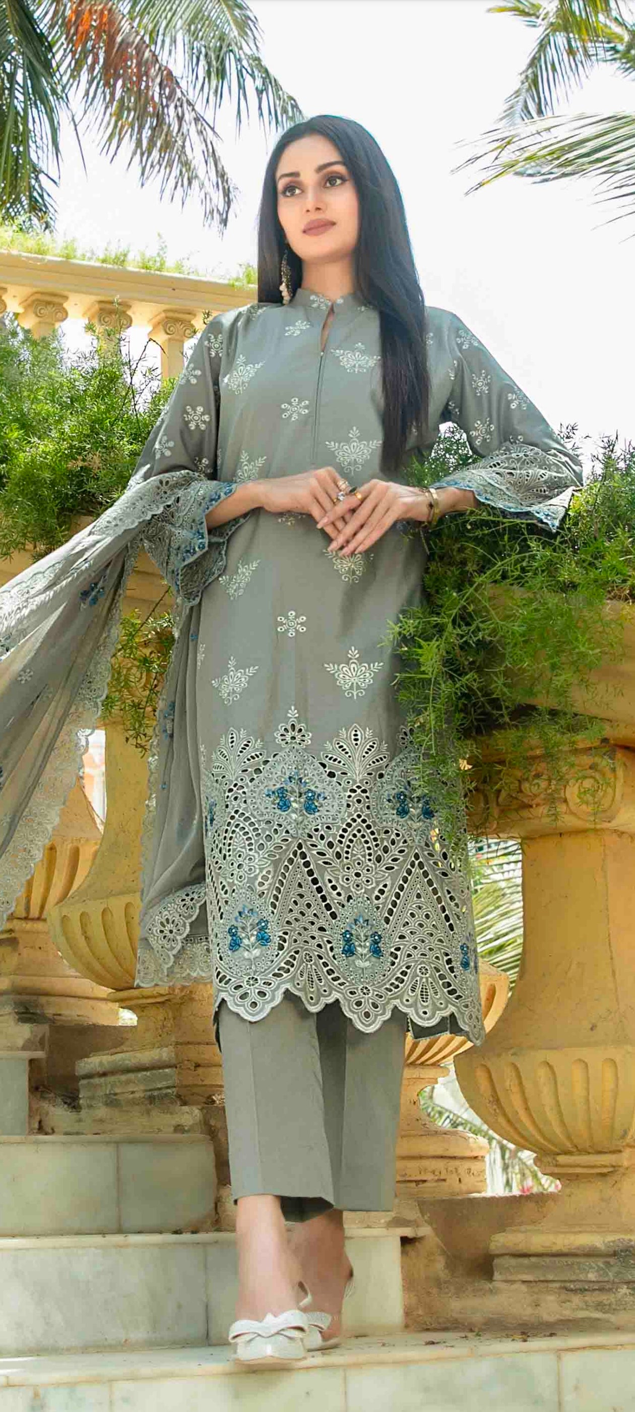Seara Semi-stitched Lawn | D.no.005