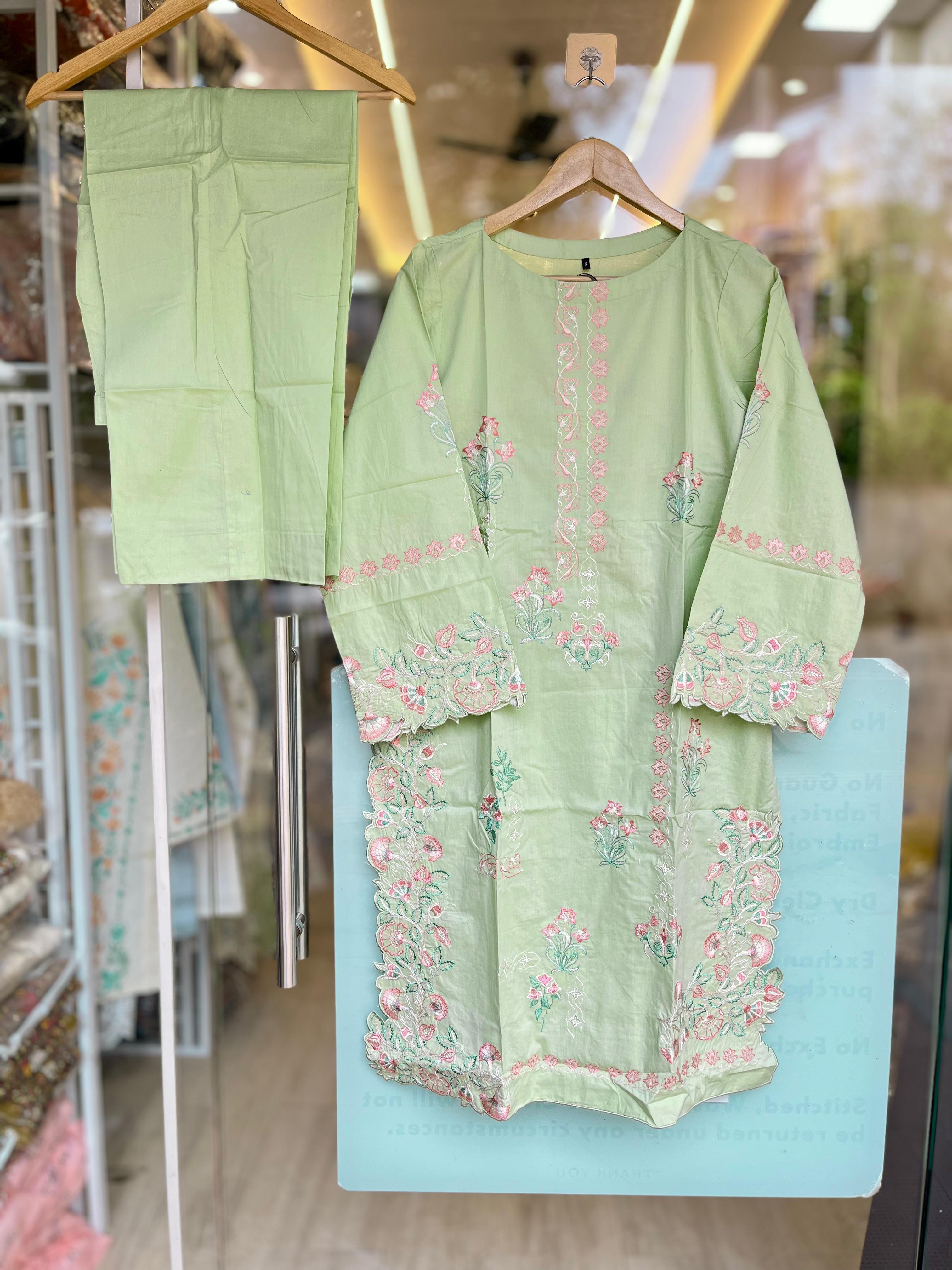 Sahar Pret | Willow Meadow