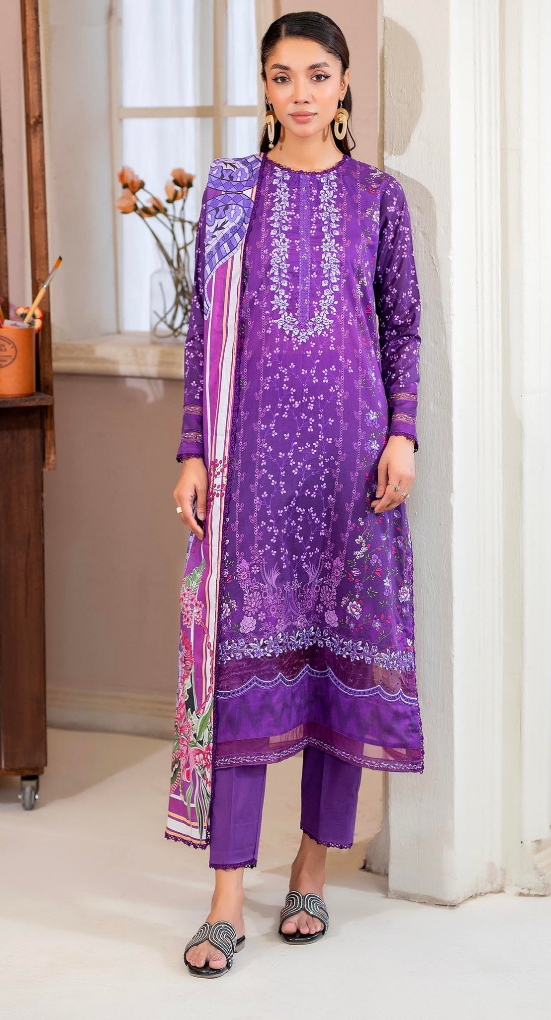 Embroidered Lawn Suit | GLB2502