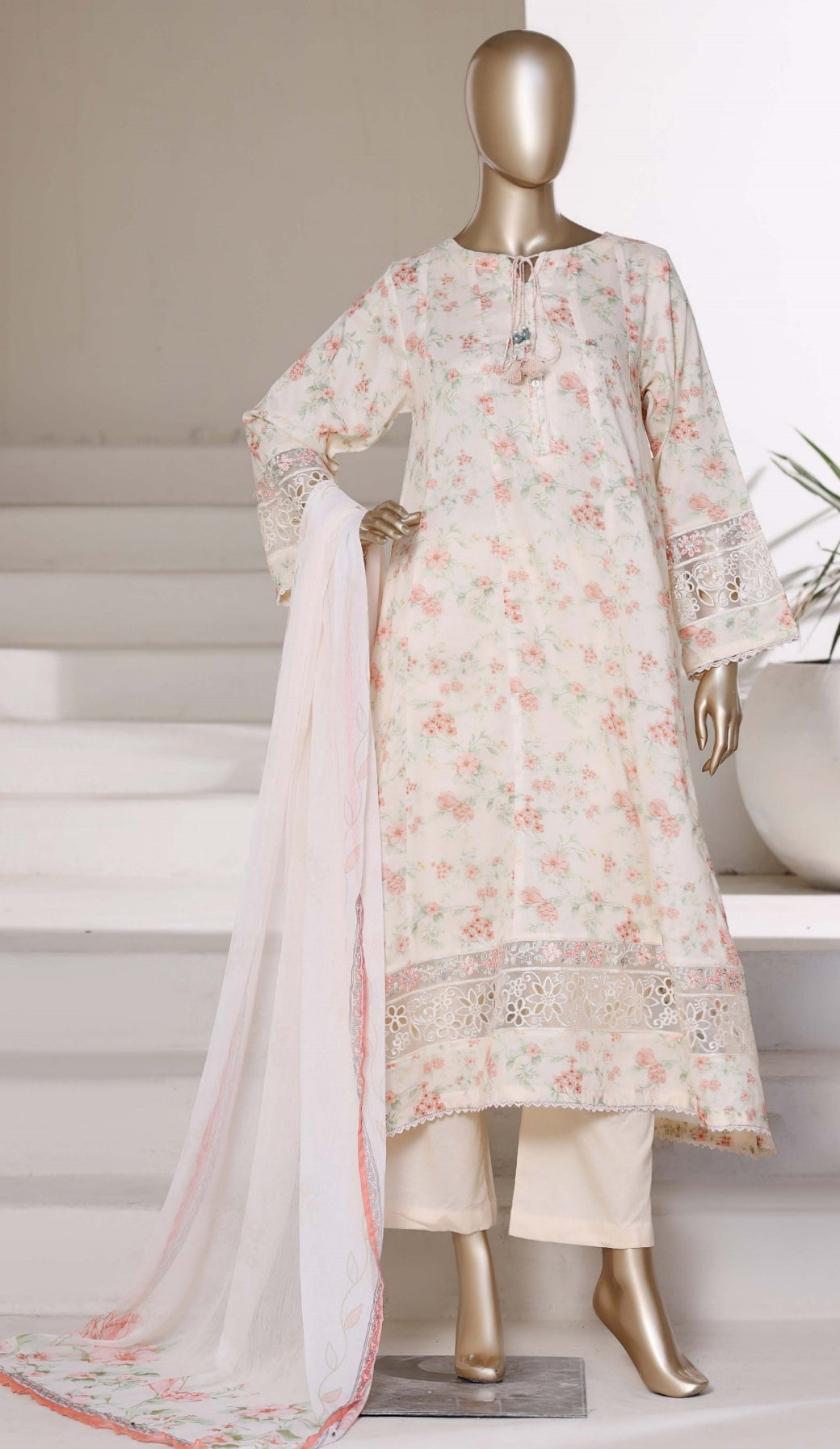 Sadabahar Peplum Cutwork Lawn 05