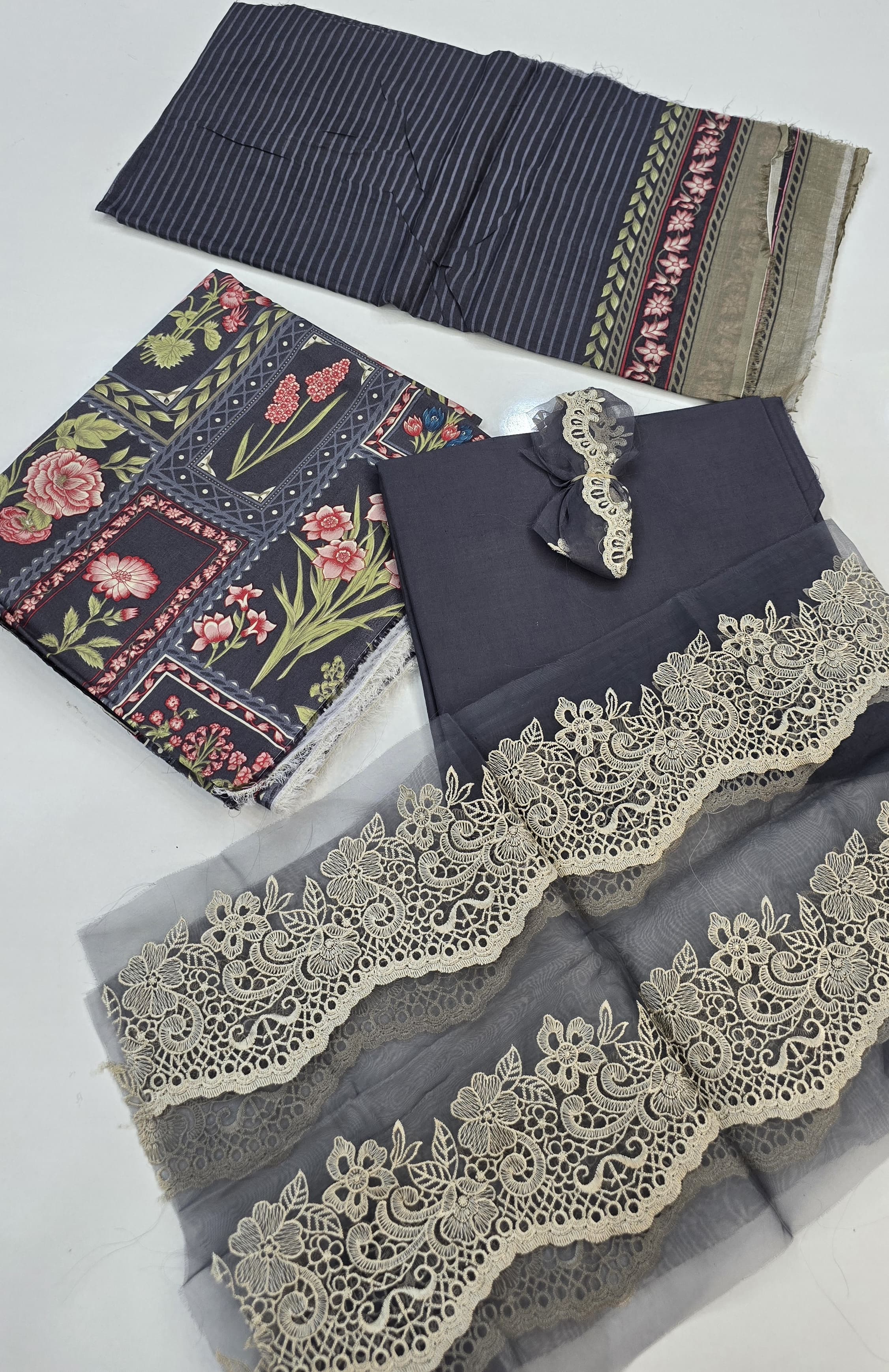 Khaadi Lawn 01