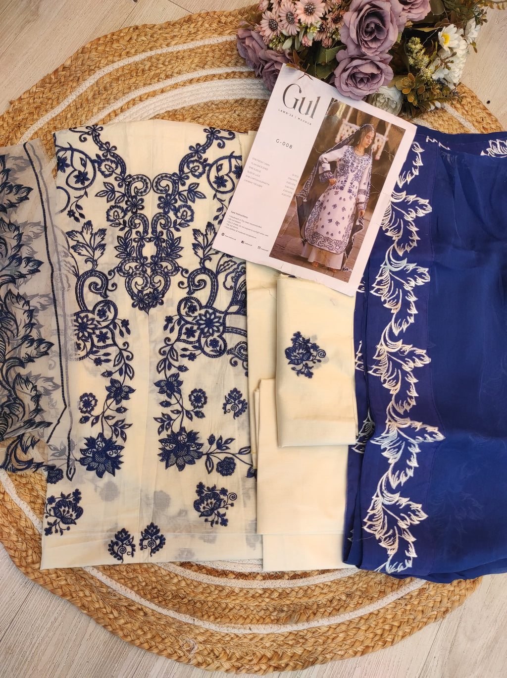 Gul Mahnur Embroidered Lawn 002