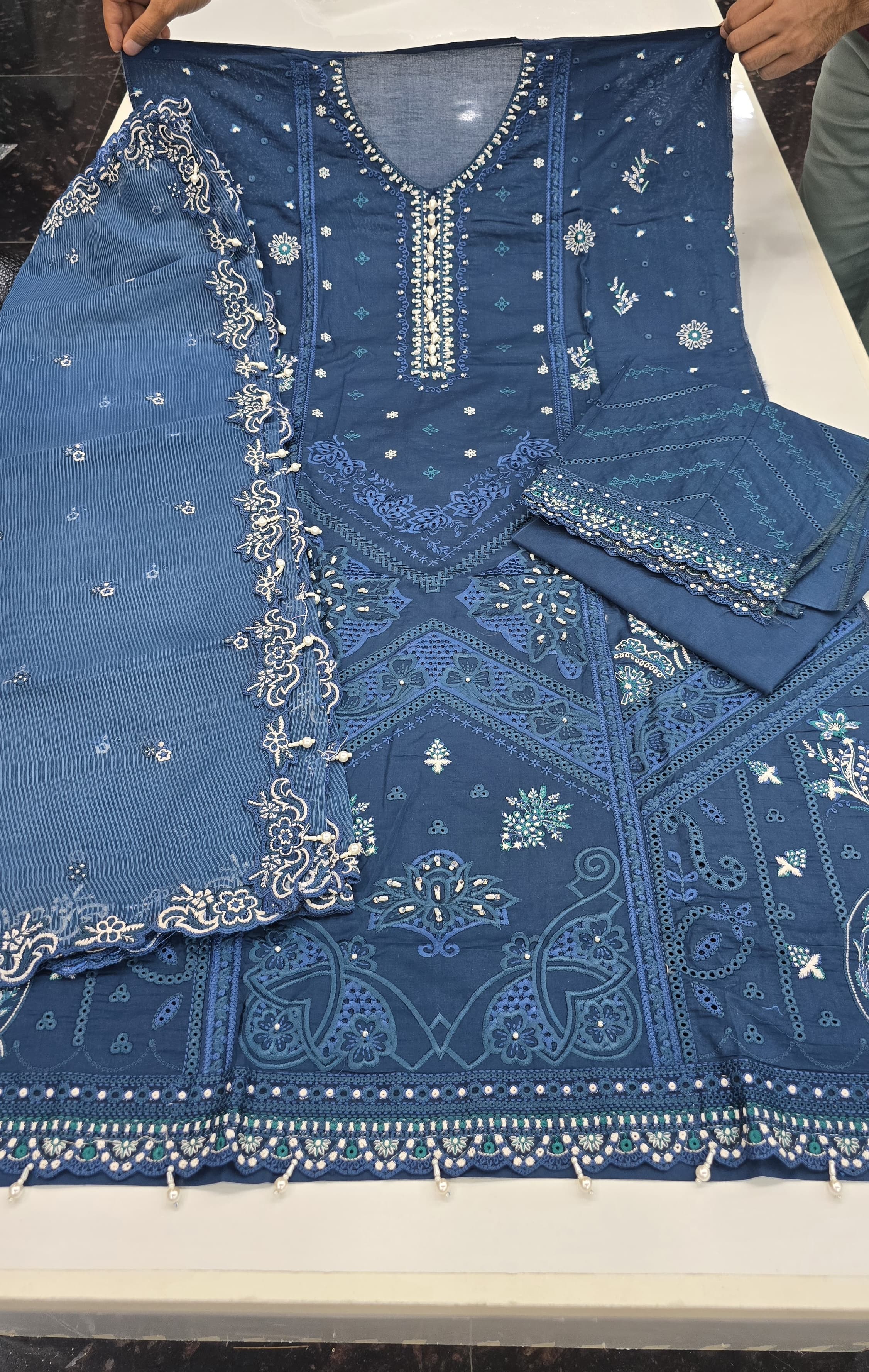 Qalamkar Suqoon Semi-Stitched Luxury Lawn 005