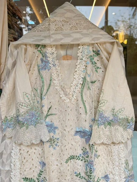 Moonflower – Embroidered Lawn Suit with Mehsuri Cotton Dupatta