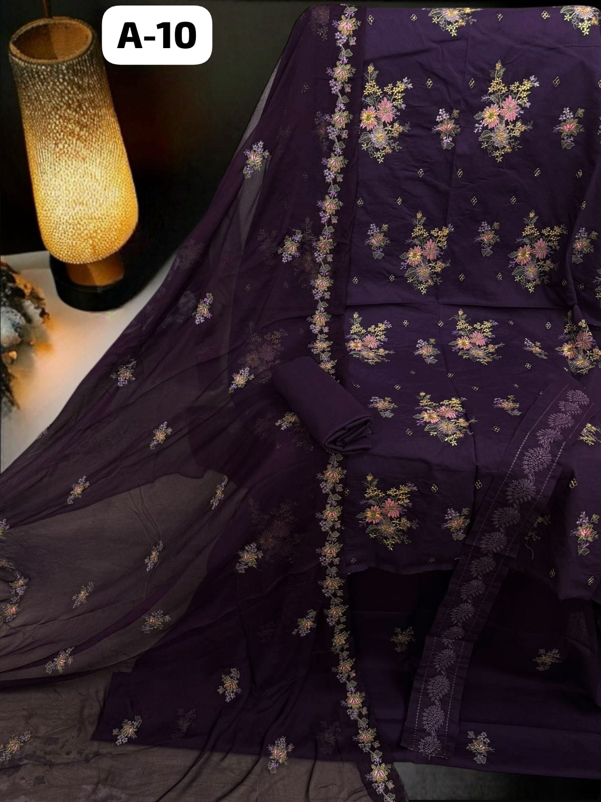 Bareeze Embroidered Lawn (Unstitched) 008