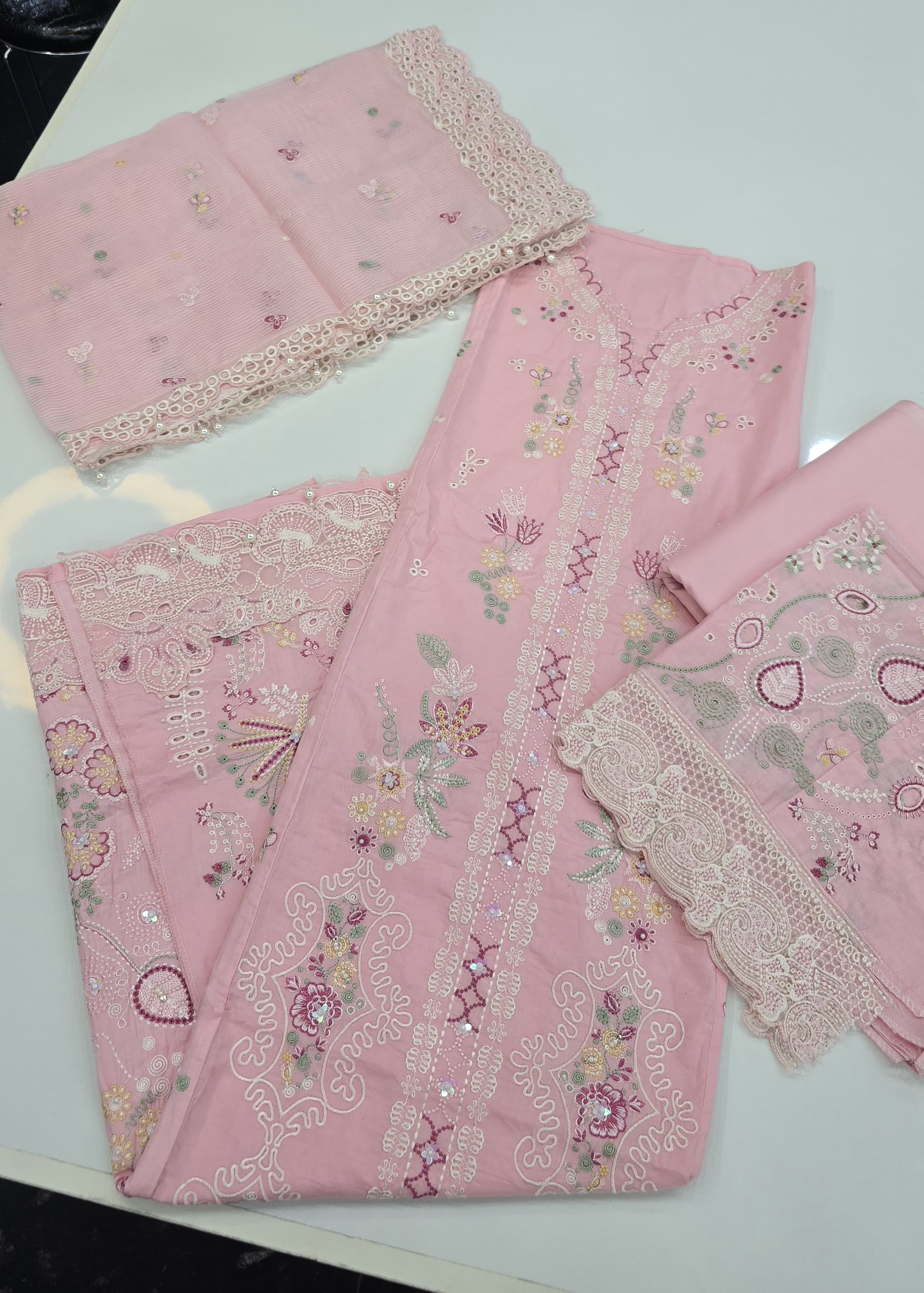Qalamkar Suqoon Semi-Stitched Luxury Lawn 004