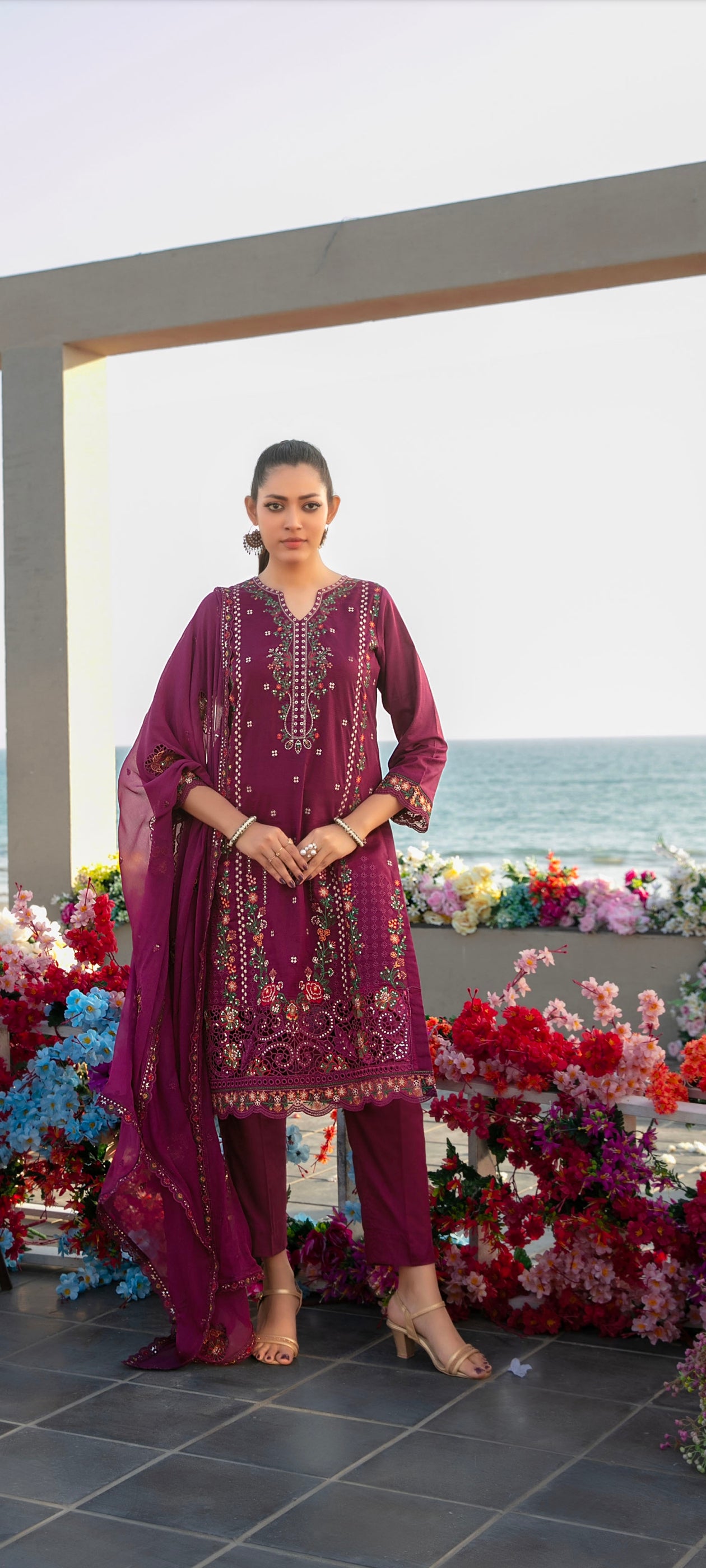 Sonheri Semi-stitched Lawn | D.no.004