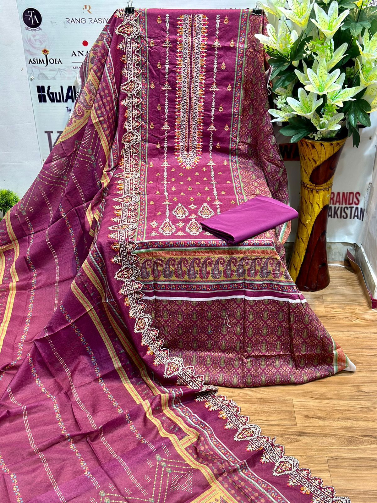 Riwayat Embroidered Lawn Collection 2025 | MAGENTA