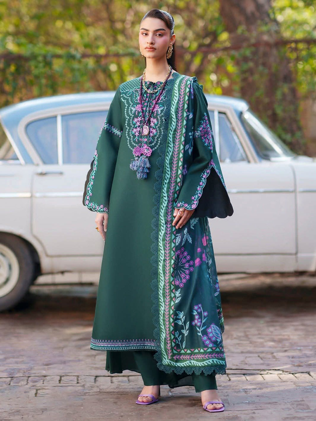 Fiona Mahnur Unstitched Embroidered Lawn 08