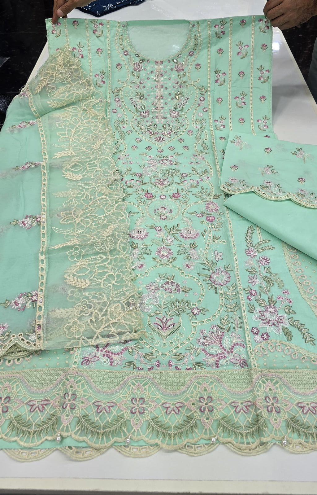 Qalamkar Suqoon Semi-Stitched Luxury Lawn 006