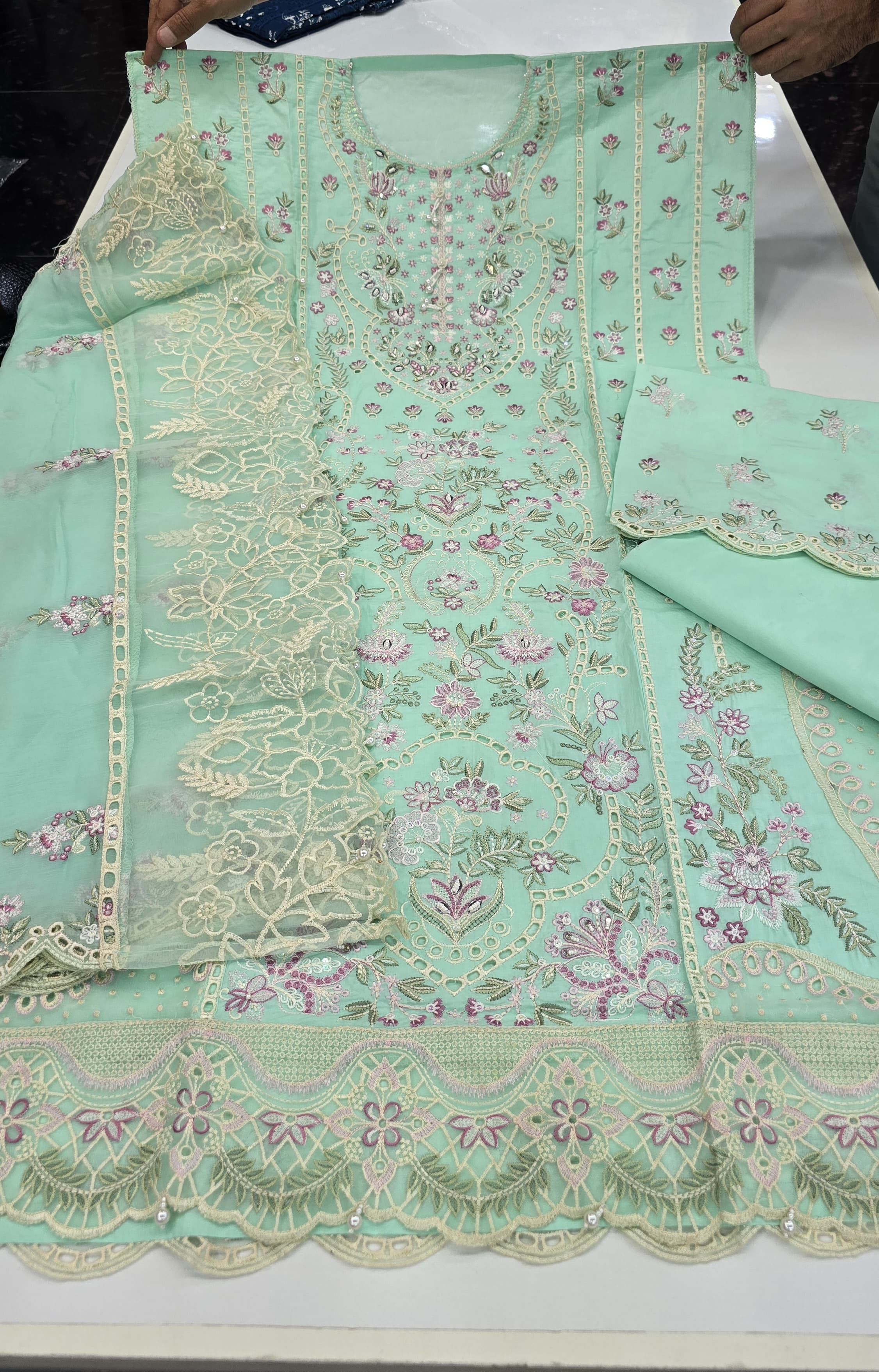 Qalamkar Suqoon Semi-Stitched Luxury Lawn 006