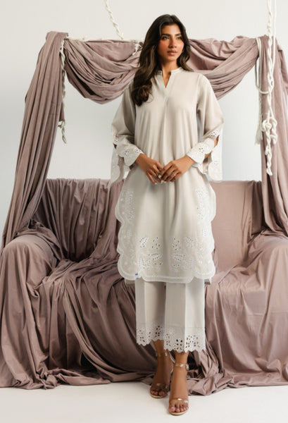 Sahar Pret | Snowdrop Charm