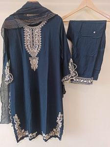 Peacock Blue Pearl Set
